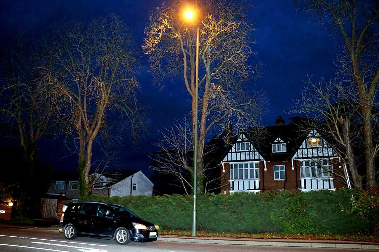 Gatwick Inn Horley Eksteriør bilde